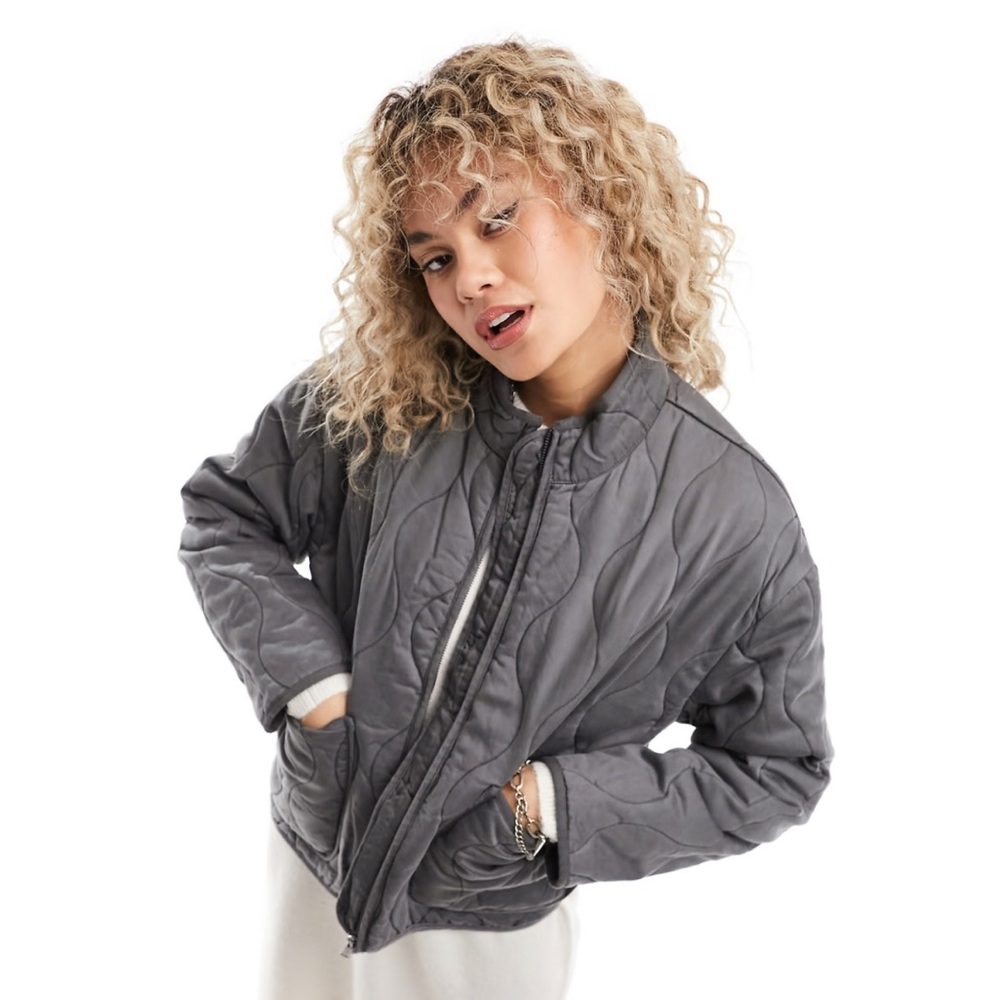 ONLY Women's Quilted Gray Jacket Medium